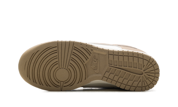NIKE DUNK LOW NEXT NATURE SAIL PARACHUTE BEIGE WOMENS — Stock