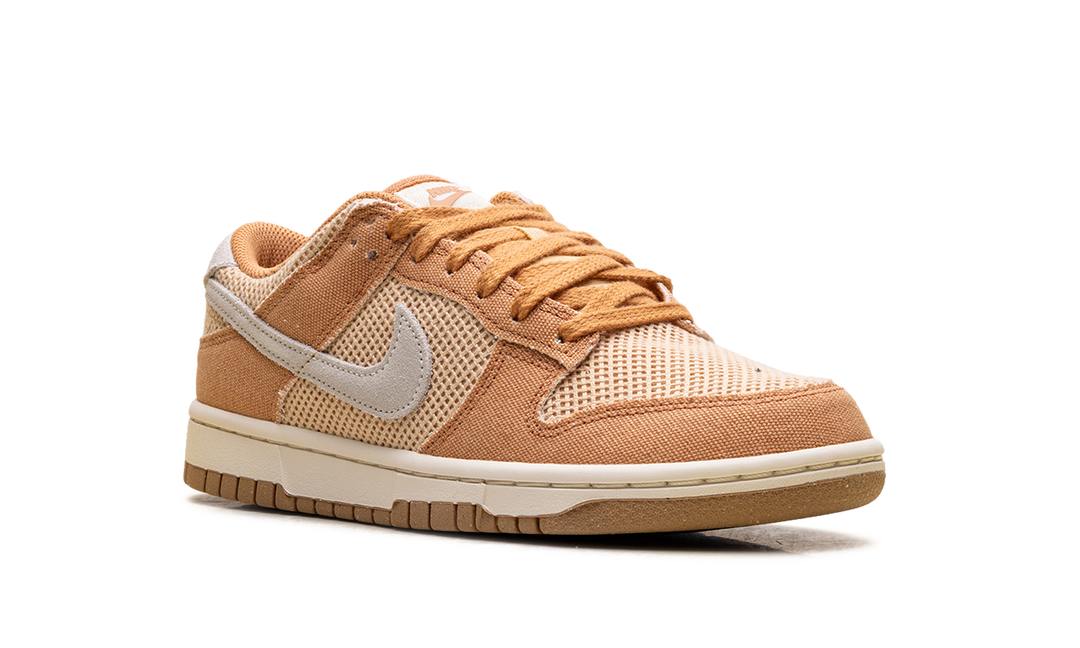 NIKE DUNK LOW NEXT NATURE SE AMBER BROWN WOMENS