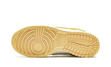 NIKE DUNK LOW OG YELLOW STRIKE WOMENS — Stock