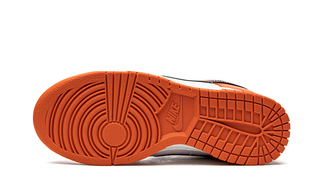 NIKE DUNK LOW PATENT HALLOWEEN WOMENS