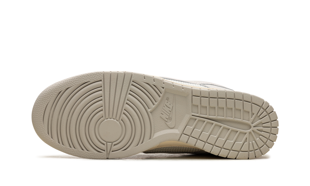 NIKE DUNK LOW PHANTOM LIGHT BONE — Stock 