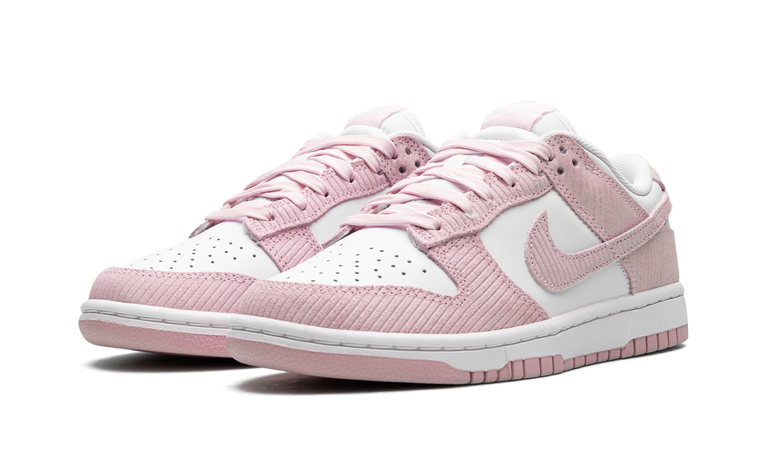 NIKE DUNK LOW PINK CORDUROY WOMENS — Stock 