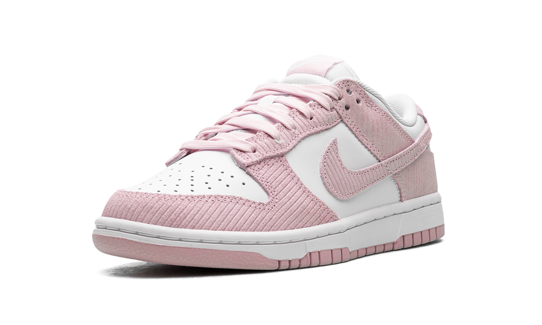 NIKE DUNK LOW PINK CORDUROY WOMENS — Stock 