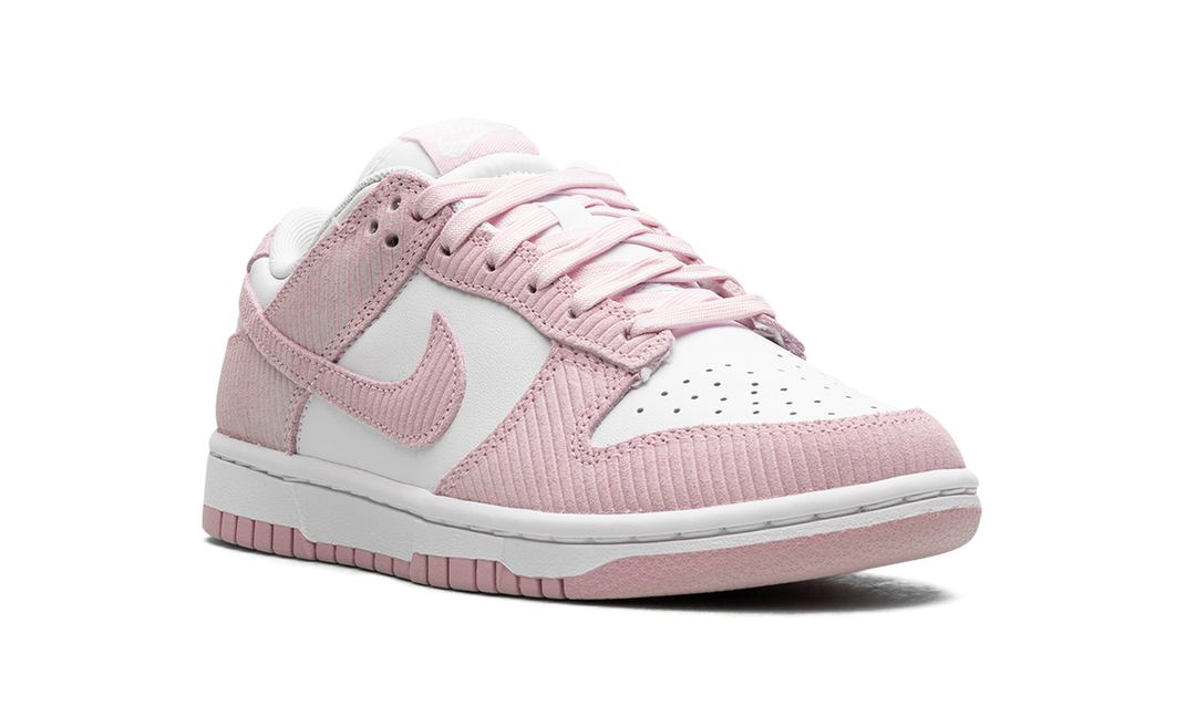 NIKE DUNK LOW PINK CORDUROY WOMENS — Stock 
