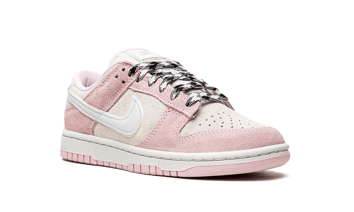 NIKE DUNK LOW PINK FOAM SUEDE WOMENS