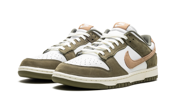 NIKE DUNK LOW PREMIUM MEDIUM OLIVE HEMP — Stock
