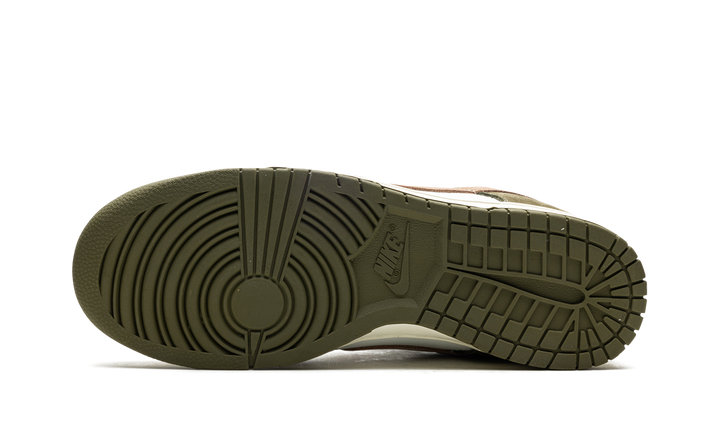 NIKE DUNK LOW PREMIUM MEDIUM OLIVE HEMP