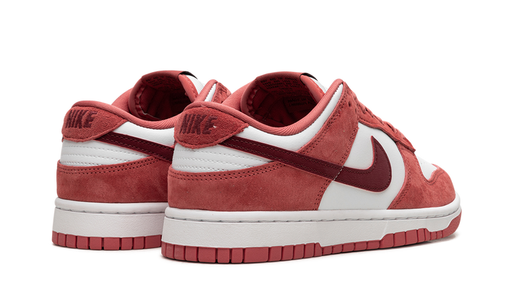 NIKE DUNK LOW PREMIUM VALENTINES DAY WOMENS