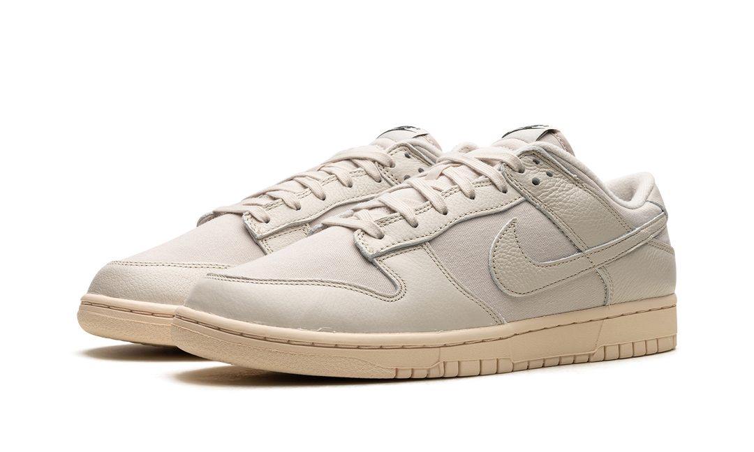 NIKE DUNK LOW PRM GUAVA ICE