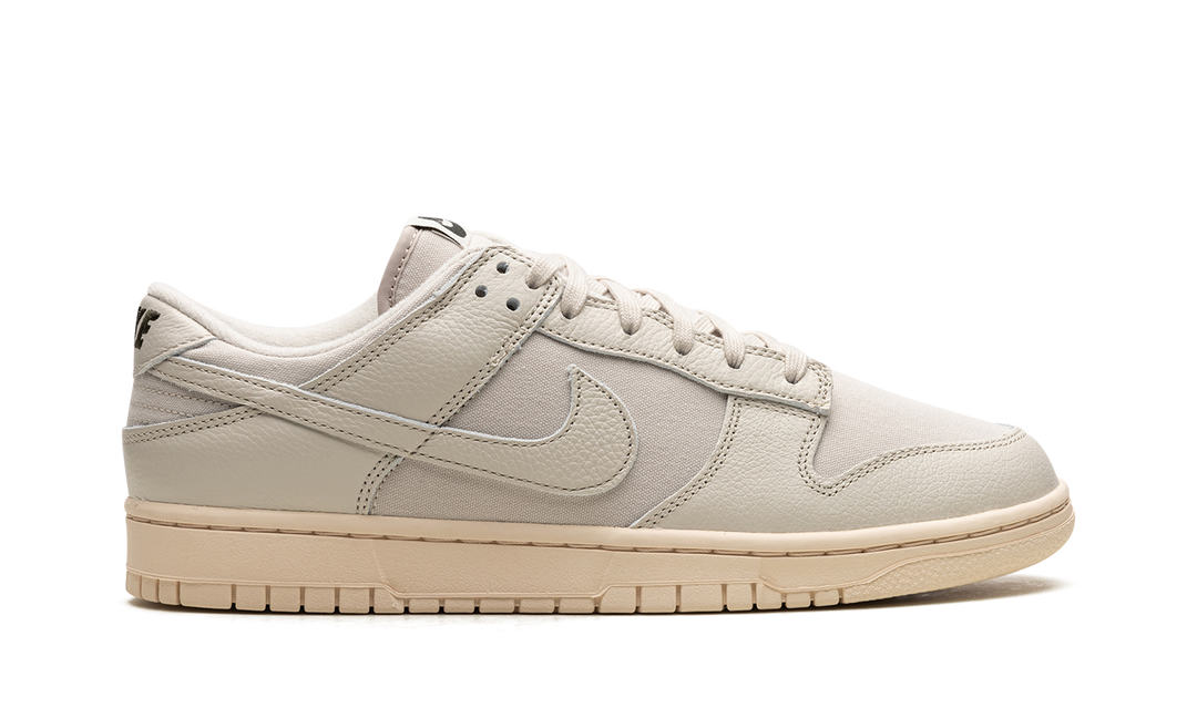 NIKE DUNK LOW PRM GUAVA ICE