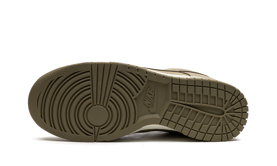 NIKE DUNK LOW PRM NEUTRAL OLIVE (WOMEN&
