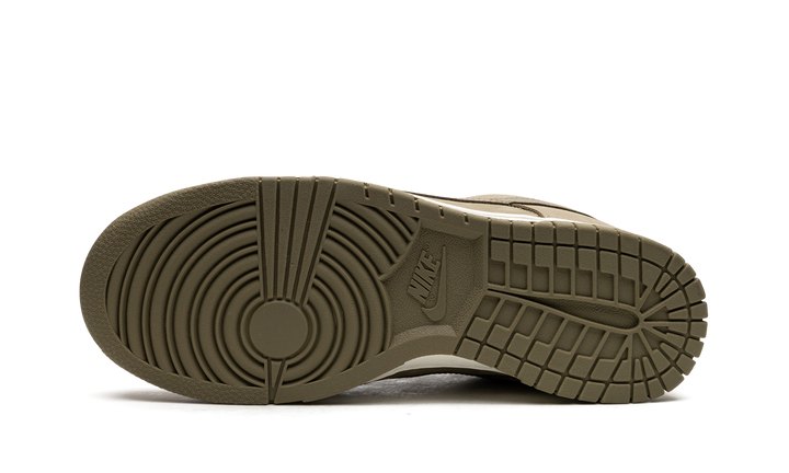 NIKE DUNK LOW PRM NEUTRAL OLIVE (WOMEN&