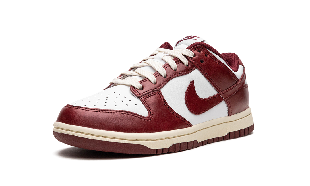 NIKE DUNK LOW PRM TEAM RED