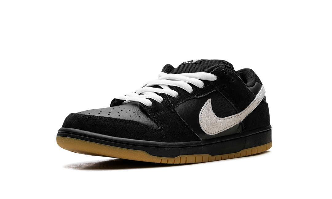 NIKE DUNK LOW PRO SB BLACK WHITE GUM