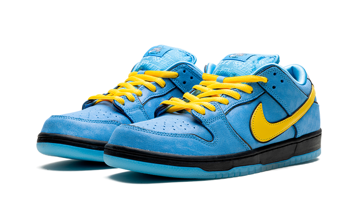 NIKE DUNK LOW PRO SB X THE POWERPUFF GIRLS BUBBLES — Stock 