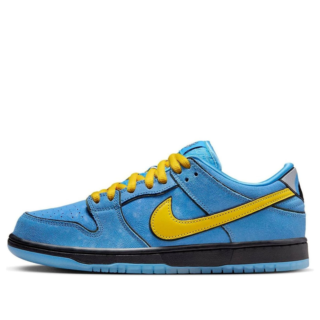 NIKE DUNK LOW PRO SB X THE POWERPUFF GIRLS BUBBLES — Stock 