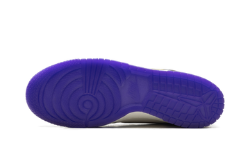 NIKE DUNK LOW PROTRO KOBE BRYANT DRAFT DAY — Stock