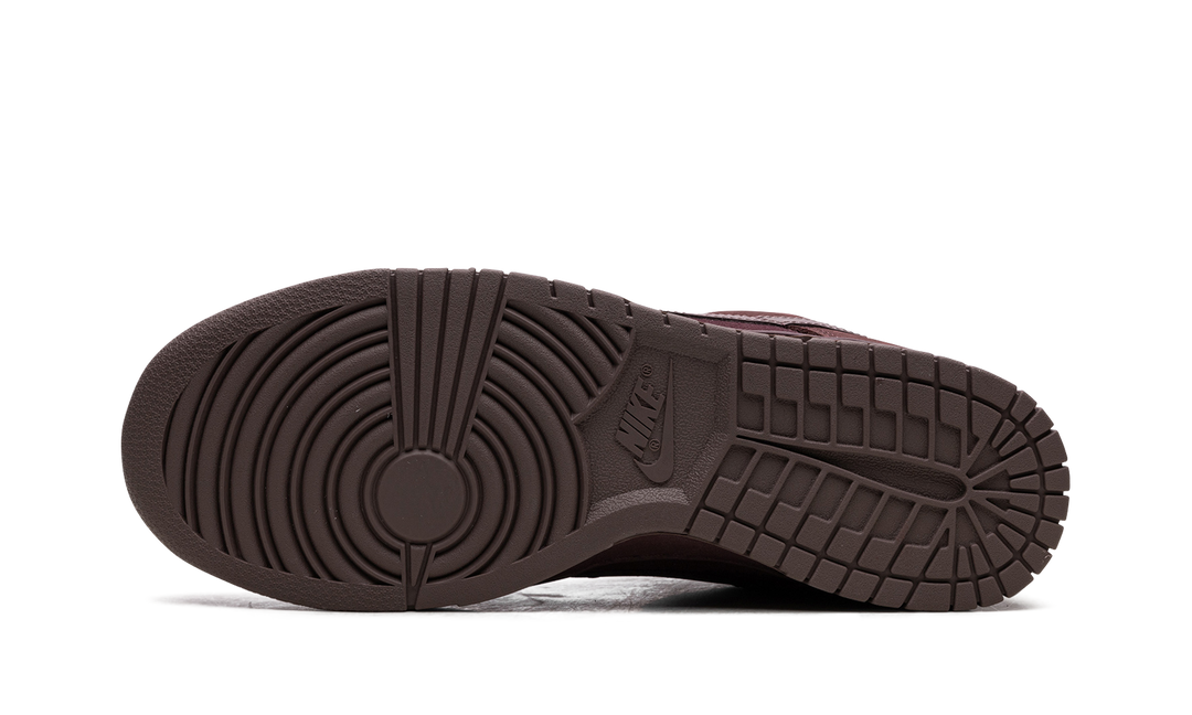 NIKE DUNK LOW RETRO PREMIUM BURGUNDY CRUSH