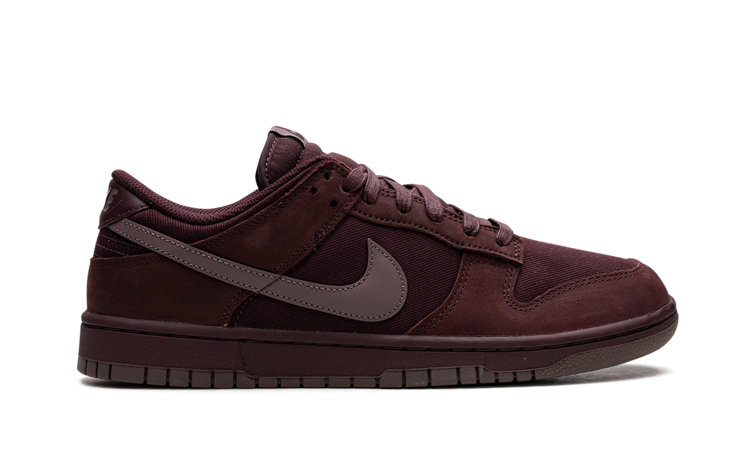 NIKE DUNK LOW RETRO PREMIUM BURGUNDY CRUSH