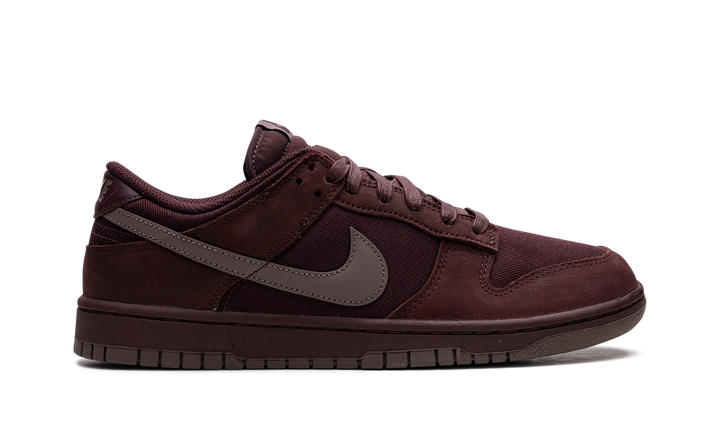 NIKE DUNK LOW RETRO PREMIUM BURGUNDY CRUSH