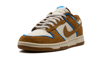 NIKE DUNK LOW RETRO PREMIUM LIGHT BRITISH TAN — Stock
