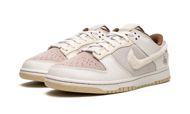 NIKE DUNK LOW RETRO PRM YEAR OF THE RABBIT MOCHA BROWN — Stock 