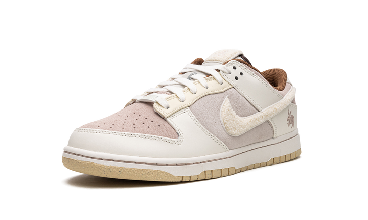 NIKE DUNK LOW RETRO PRM YEAR OF THE RABBIT MOCHA BROWN — Stock 