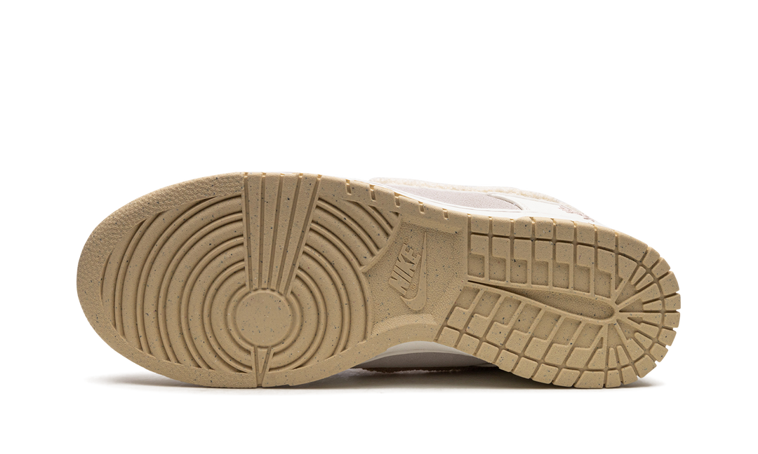 NIKE DUNK LOW RETRO PRM YEAR OF THE RABBIT MOCHA BROWN — Stock 