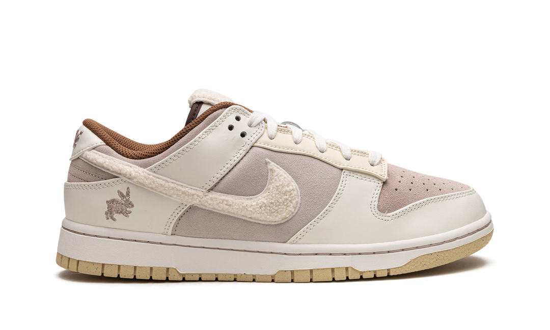 NIKE DUNK LOW RETRO PRM YEAR OF THE RABBIT MOCHA BROWN — Stock 