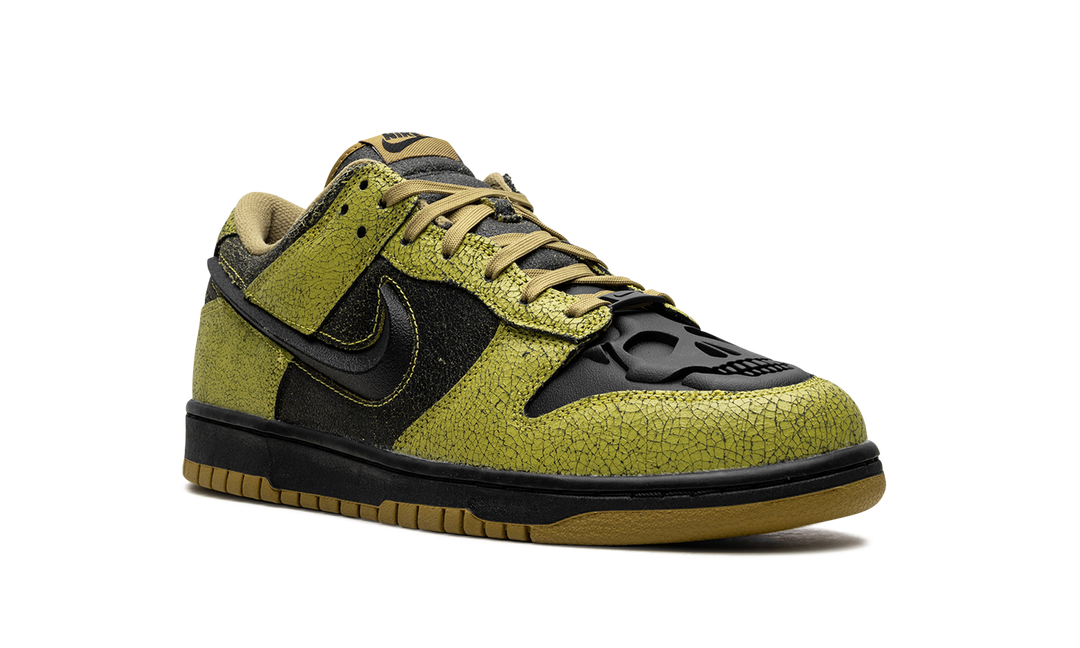 NIKE DUNK LOW RETRO QS HALLOWEEN SKULL