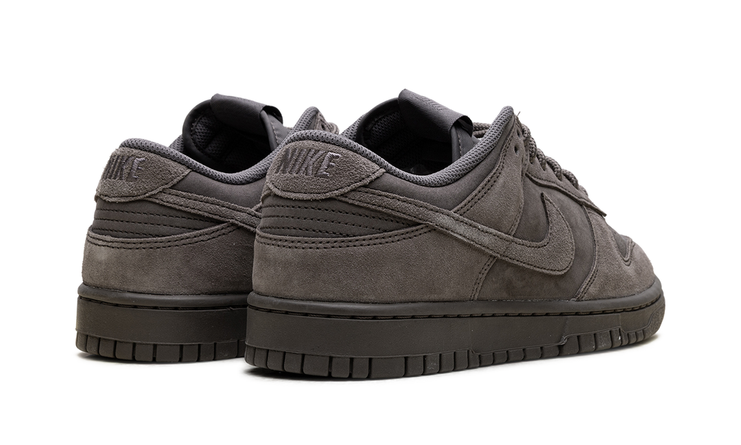 NIKE DUNK LOW RETRO SE CAVE STONE