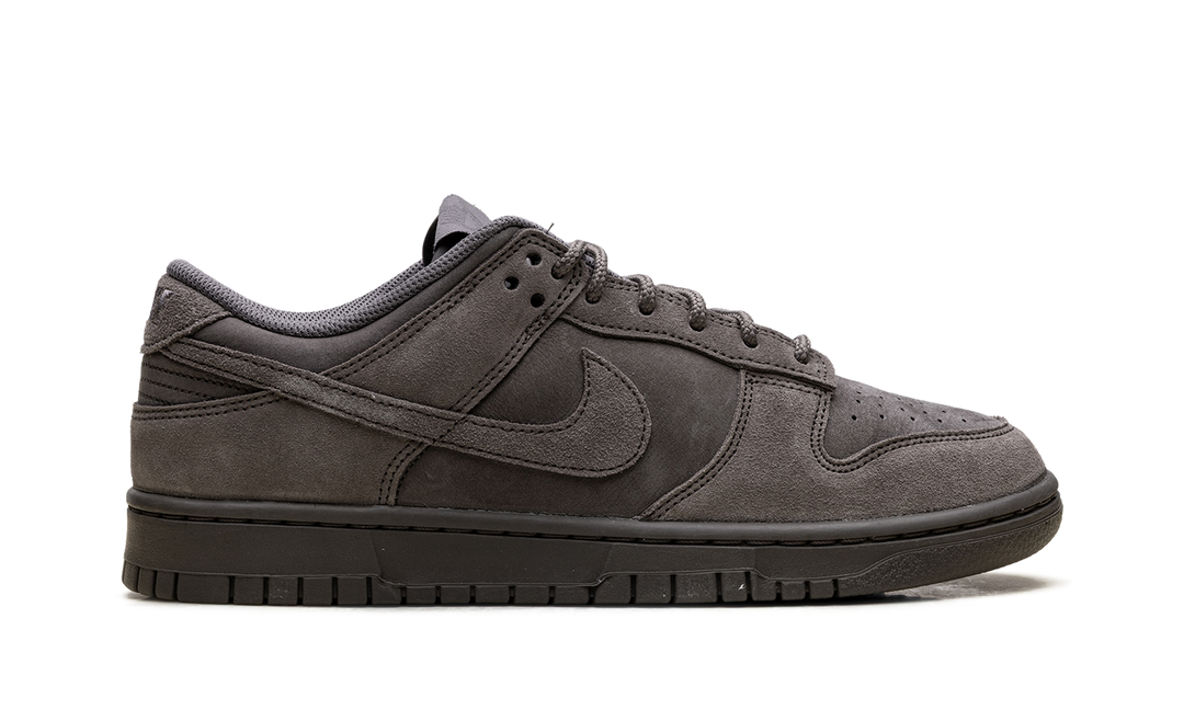 NIKE DUNK LOW RETRO SE CAVE STONE