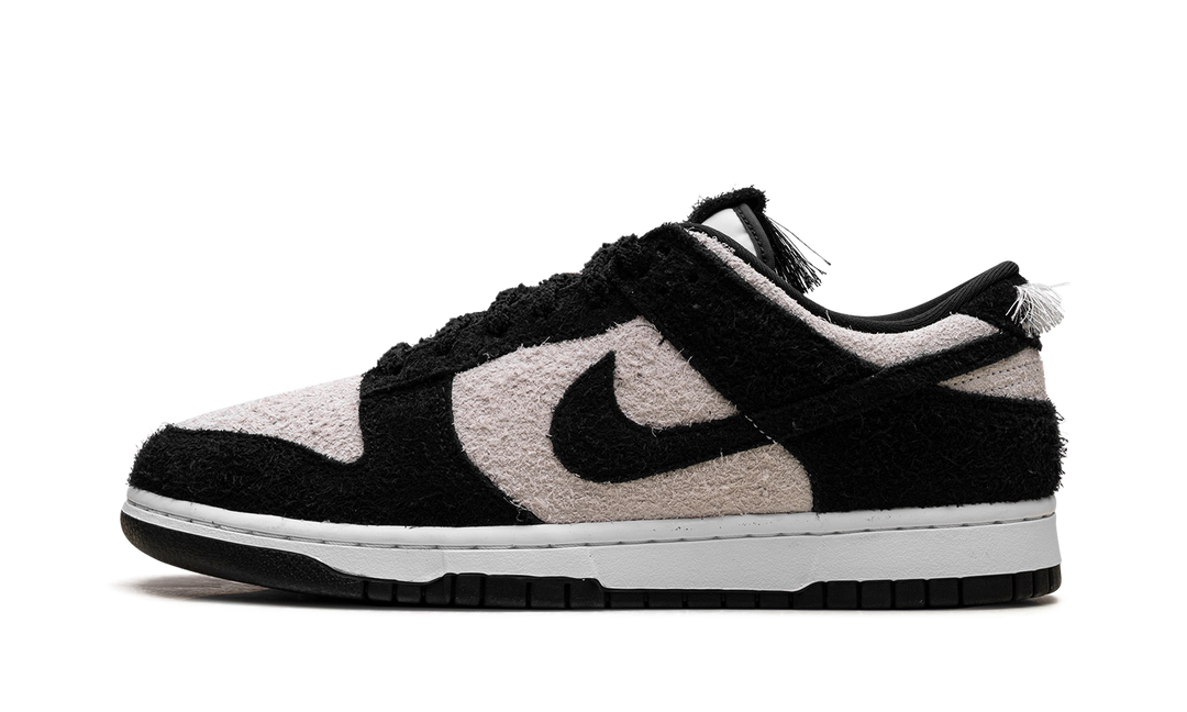 NIKE DUNK LOW RETRO SE PANDA-MONIUM WHITE BLACK SUEDE