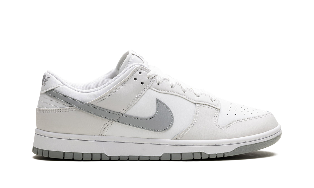 NIKE DUNK LOW RETRO SUMMIT WHITE LIGHT SMOKE GREY