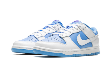 NIKE DUNK LOW REVERSE UNC WOMENS — Stock