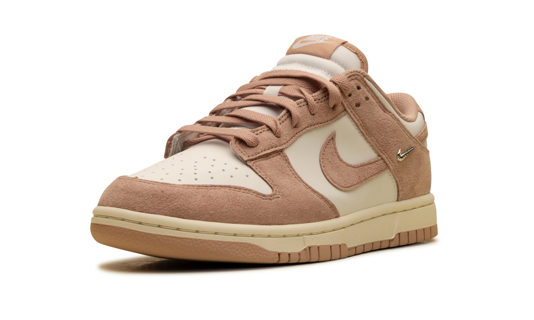 NIKE DUNK LOW ROSE WHISPER GOLD MINI SWOOSH (WOMEN&
