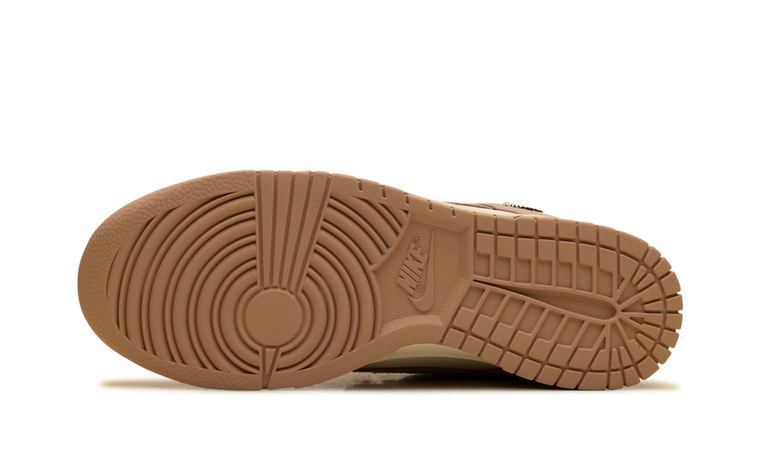 NIKE DUNK LOW ROSE WHISPER GOLD MINI SWOOSH (WOMEN&