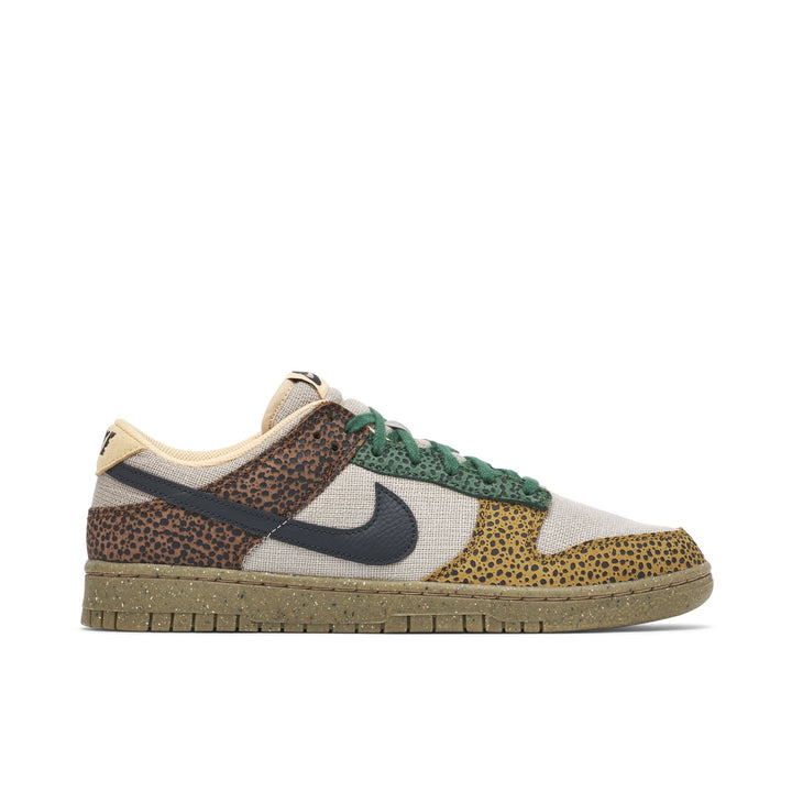 NIKE DUNK LOW SAFARI GOLDEN MOSS — Stock 