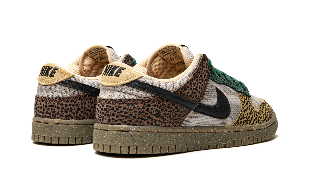 NIKE DUNK LOW SAFARI GOLDEN MOSS — Stock 