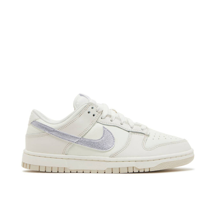 NIKE DUNK LOW SAIL PURPLE WOMENS — Stock 