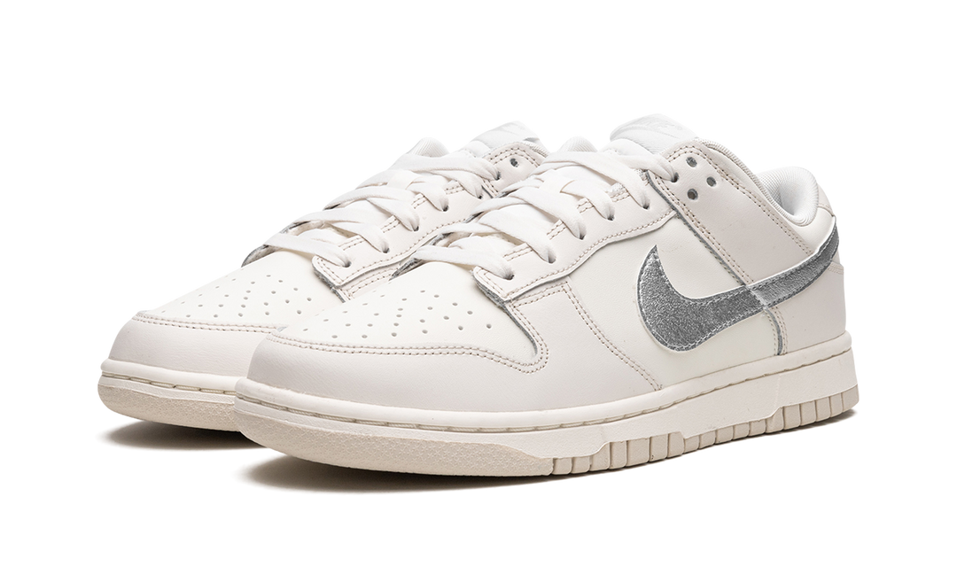 NIKE DUNK LOW SAIL PURPLE WOMENS — Stock 