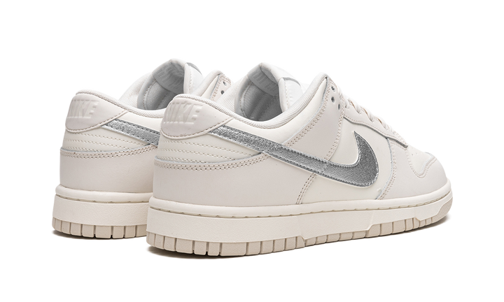 NIKE DUNK LOW SAIL PURPLE WOMENS — Stock 