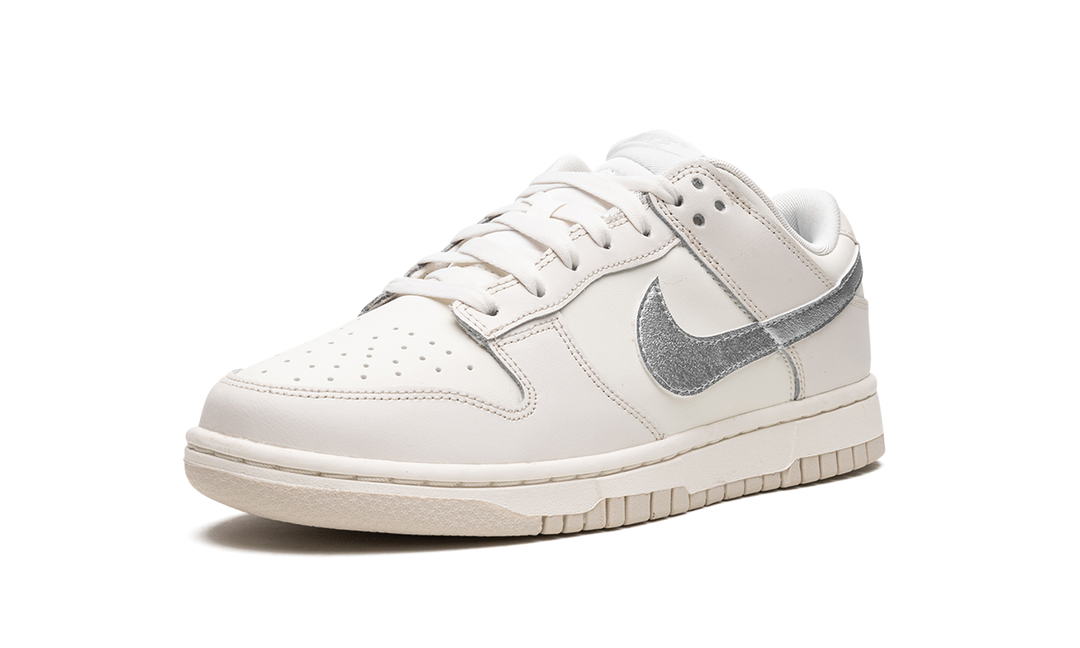 NIKE DUNK LOW SAIL PURPLE WOMENS — Stock 