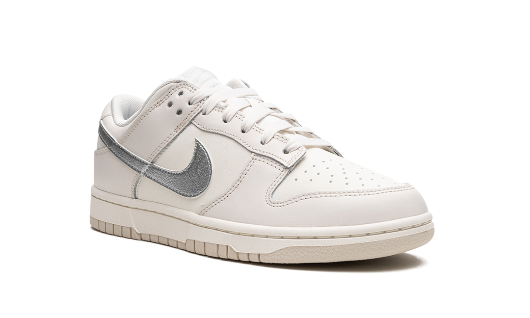 NIKE DUNK LOW SAIL PURPLE WOMENS — Stock 