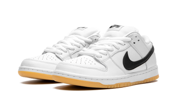 NIKE DUNK LOW SB WHITE GUM — Stock