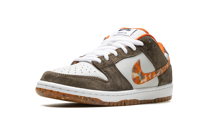 NIKE DUNK LOW SB X CRUSHED D.C.GOLDEN HOUR