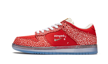 NIKE DUNK LOW SB X STINGWATER MAGIC MUSHROOM — Stock