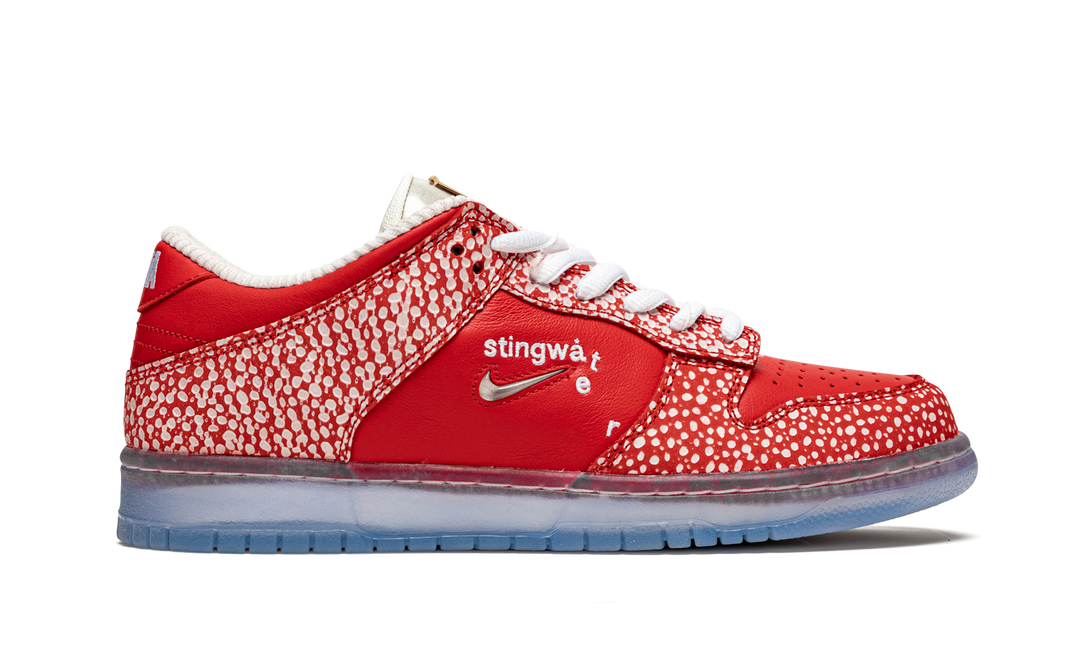 NIKE DUNK LOW SB X STINGWATER MAGIC MUSHROOM