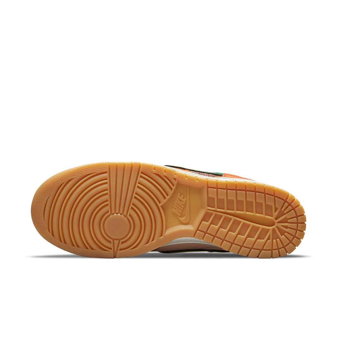 NIKE DUNK LOW SCRAP ARCHEO BROWN