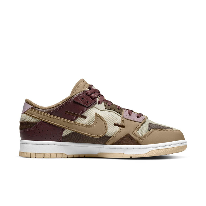 NIKE DUNK LOW SCRAP LATTE